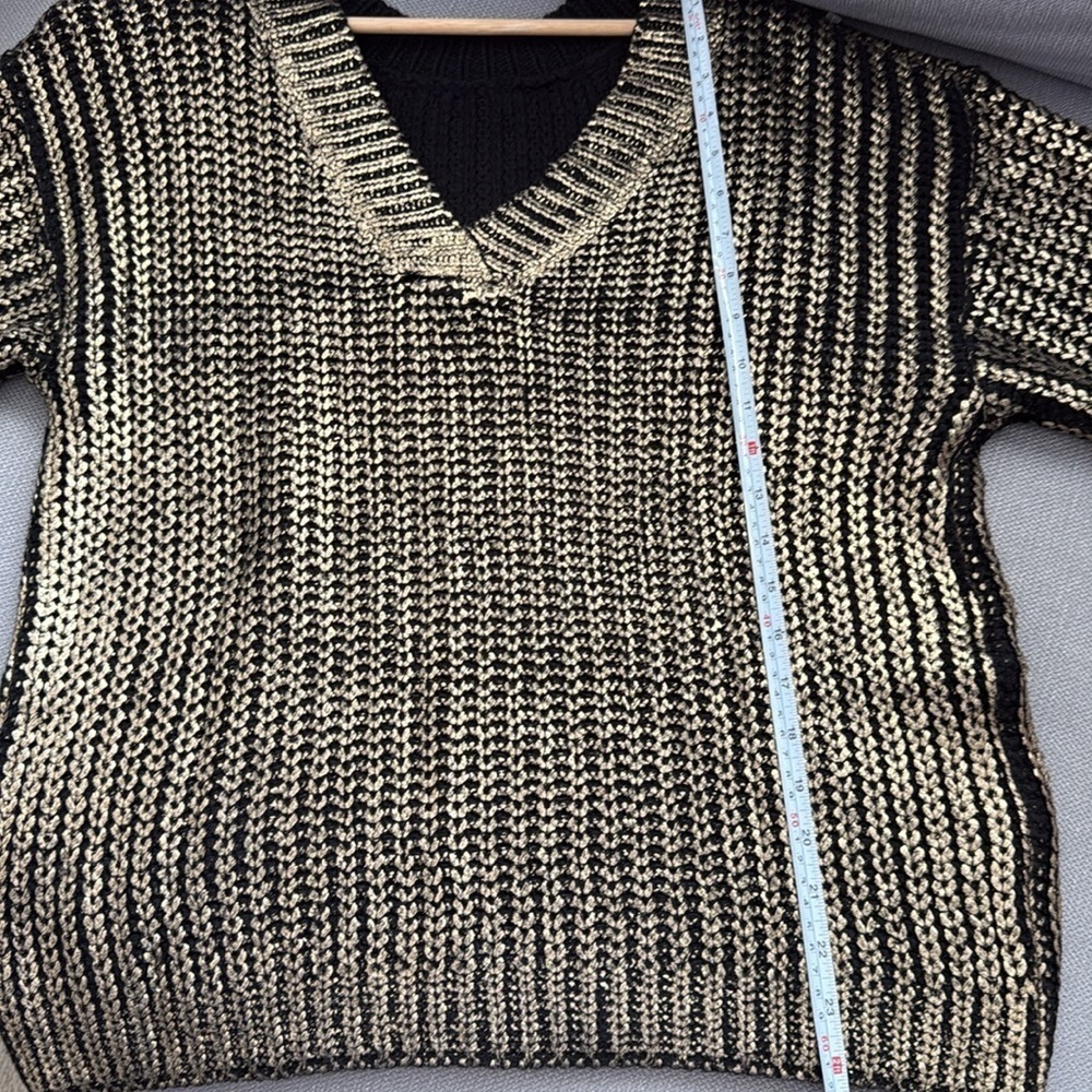 Chic Black and Gold V-Neck Sweater - Picture 8 of 13
